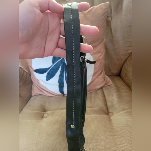 Authentic Mng by Mango Accessories Handbag - Picture 3 of 9